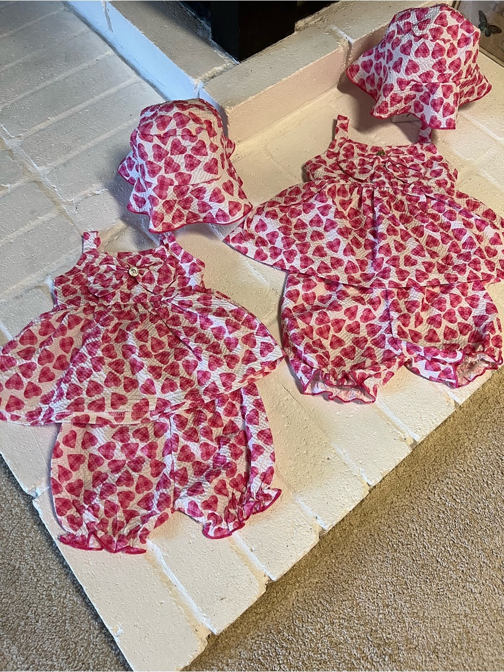 Matching Set: Girls Top, Bloomers & Hats